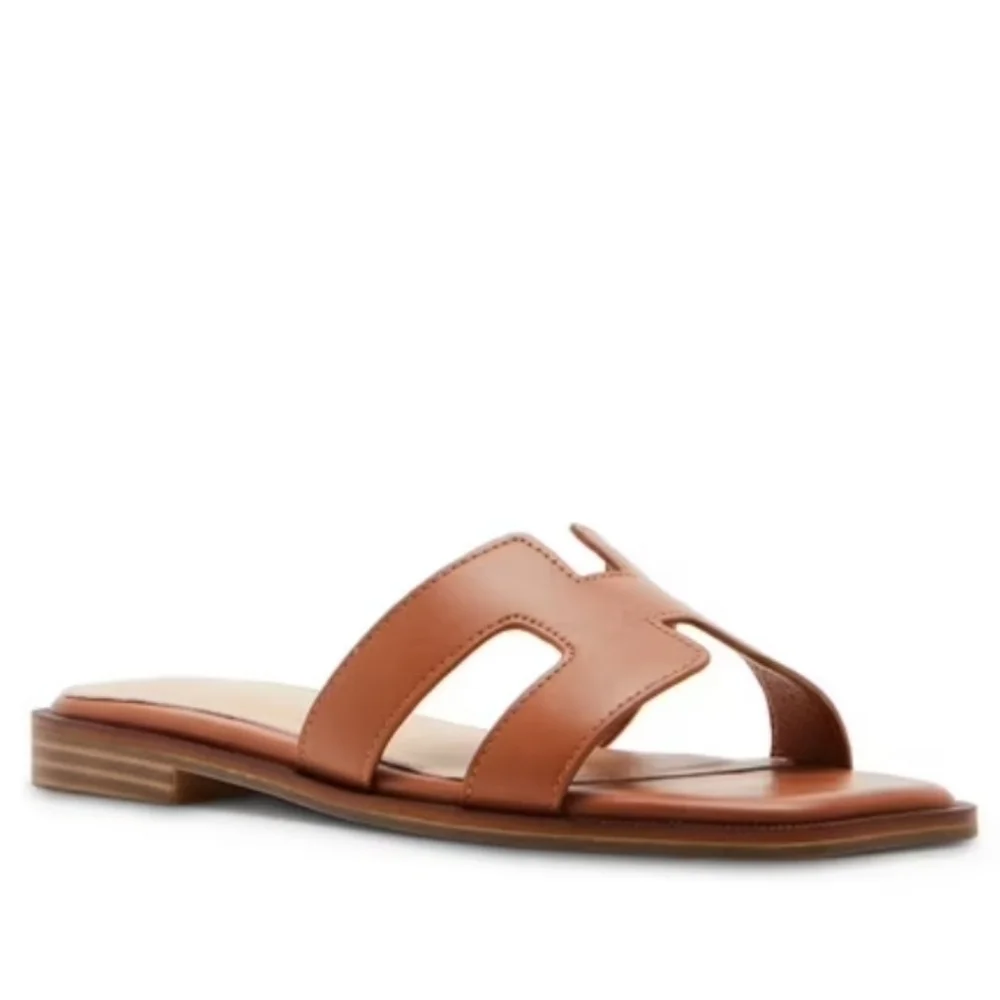 Madden Girl Haileyy Sandals Cognac Paris Size 10